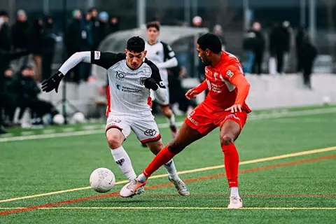 عمرو خالد بيبو يعلن عبر يلا كورة انتقاله إلى آراو السويسري